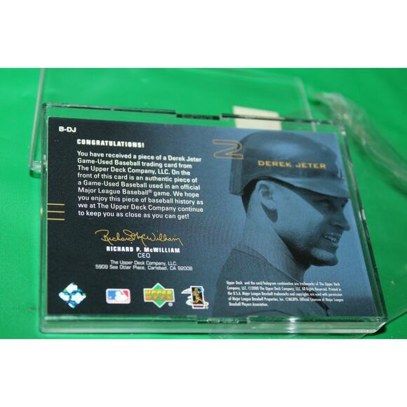 Upper Deck Derek Jeter #2 Game Used Ball Piece Card In Case Gold Rpl B-Dj 2000 - Picture 7 of 9